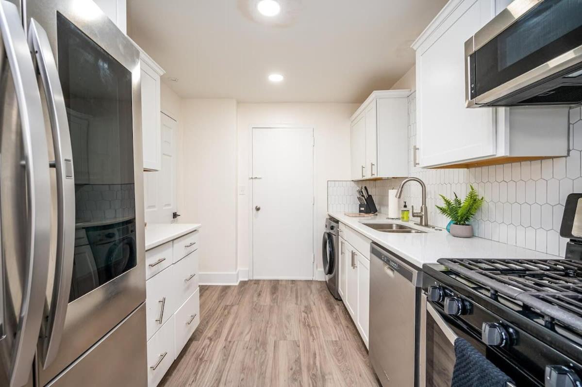 2B1B Modern Downtown Atl Condo W 1 Free Parking Lm1007 Atlanta Ngoại thất bức ảnh