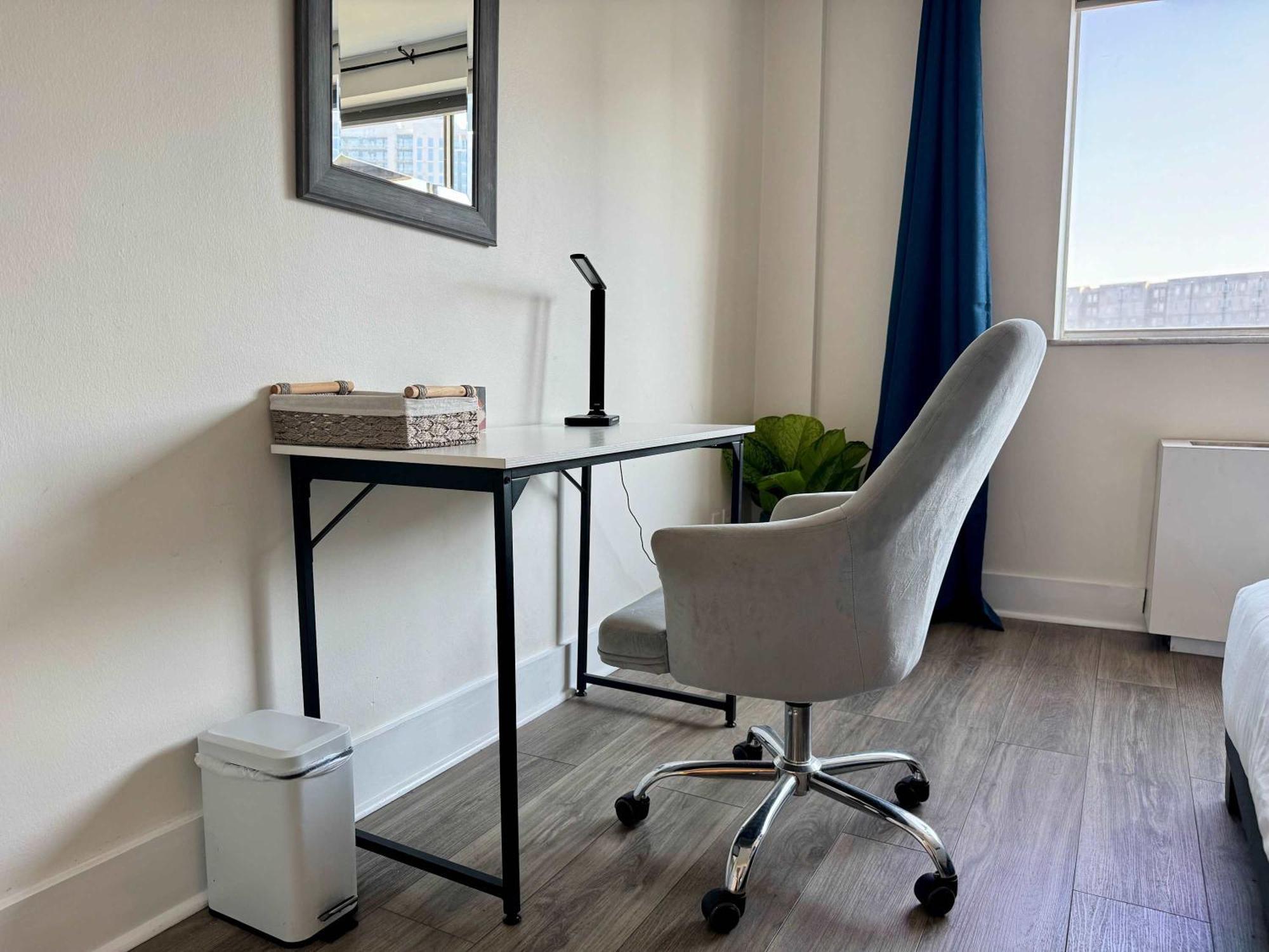 2B1B Modern Downtown Atl Condo W 1 Free Parking Lm1007 Atlanta Ngoại thất bức ảnh